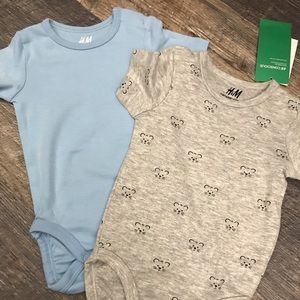 H&M 2x baby bodysuit, 4-6m
